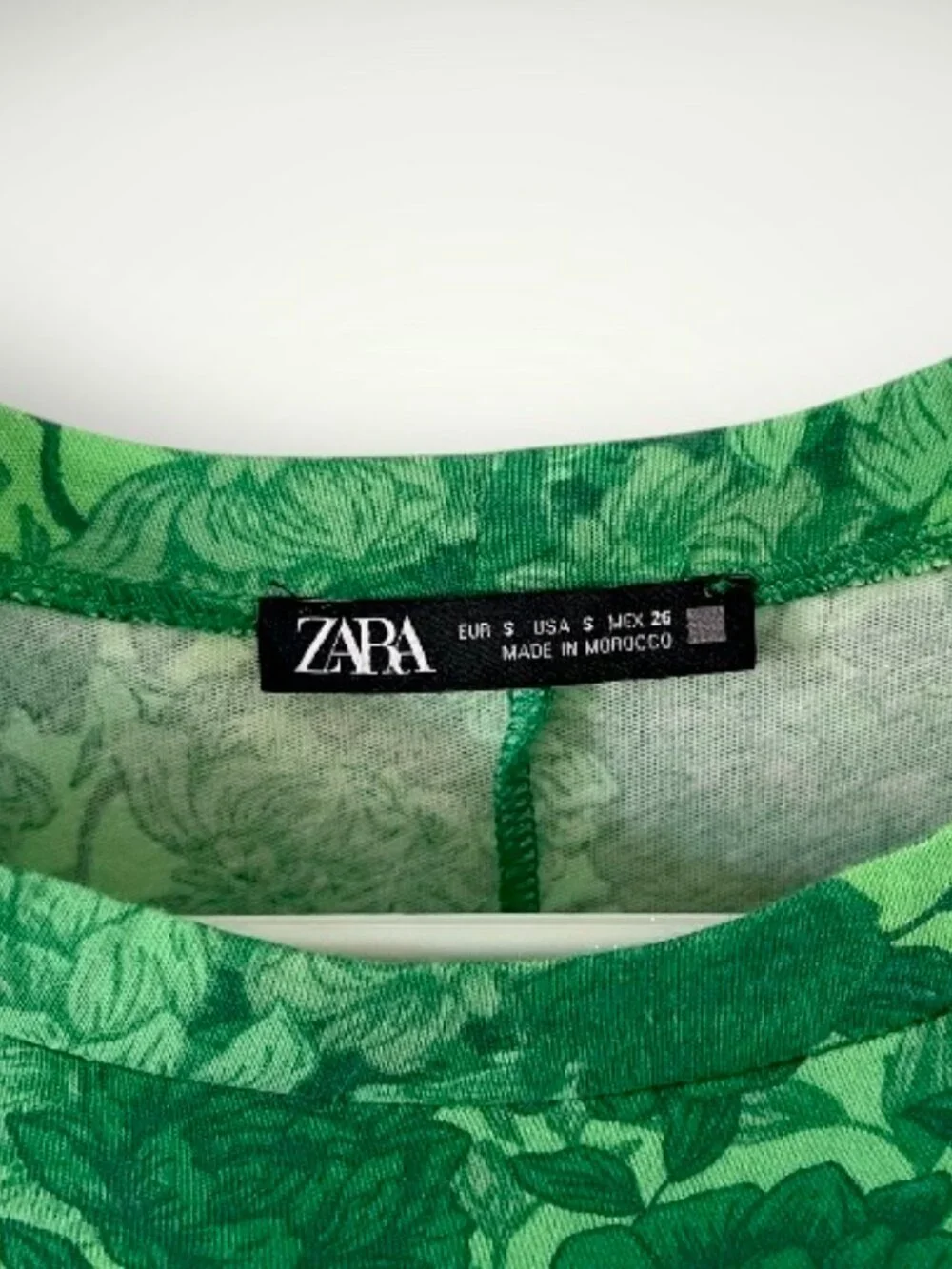 Zara Green Floral Mini Dress with double flutter sleeves, Size S - Picture 2 of 4